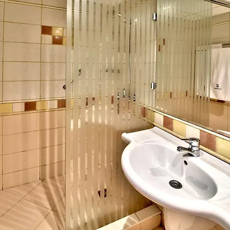 Les Magnolias 3* プリモルスコ