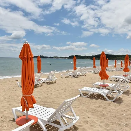 Les Magnolias Hotel Primorsko