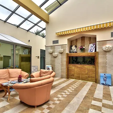 Les Magnolias ホテル