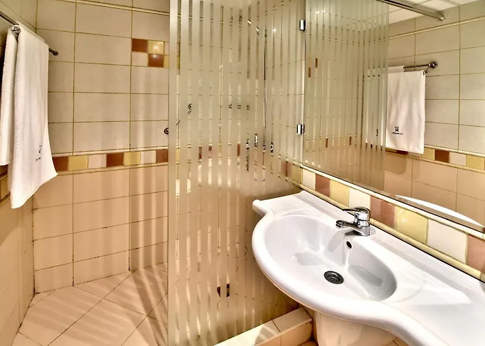 Les Magnolias 3* プリモルスコ